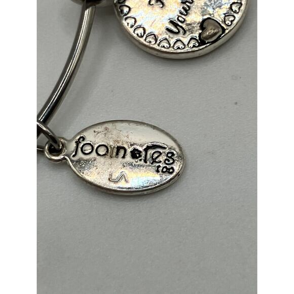 Footnotes Reversible Charm “Follow Your Heart”/"Believe" Bangle Bracelet - Picture 5 of 11